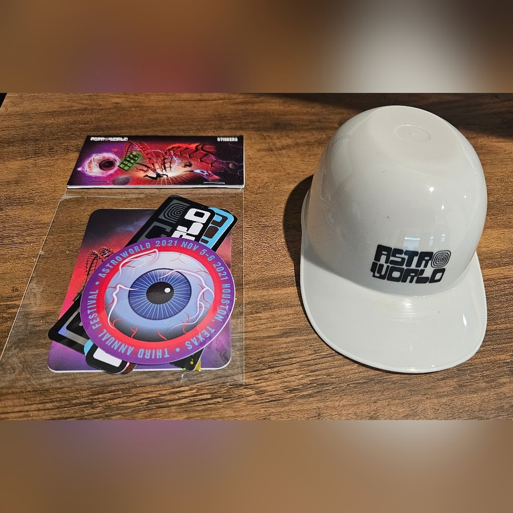 Travis Scott Astro World Mini Baseball Helmet Hat Souvenir Pack